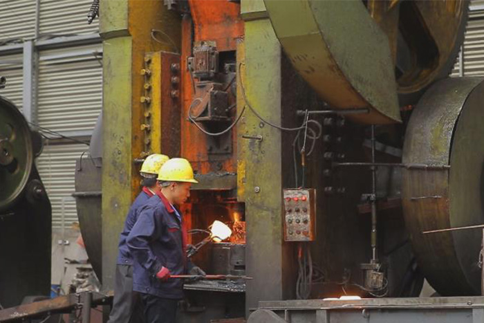 东阳网架配件车间